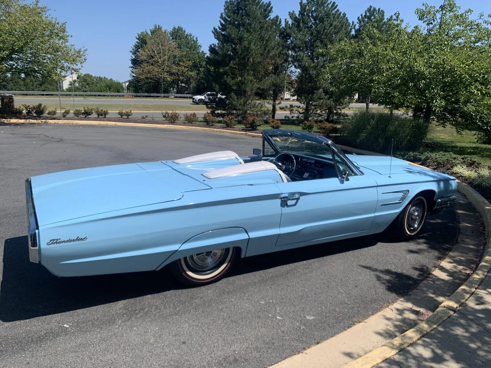 1965 Ford Thunderbird 4th Gen - Image 12 of 31