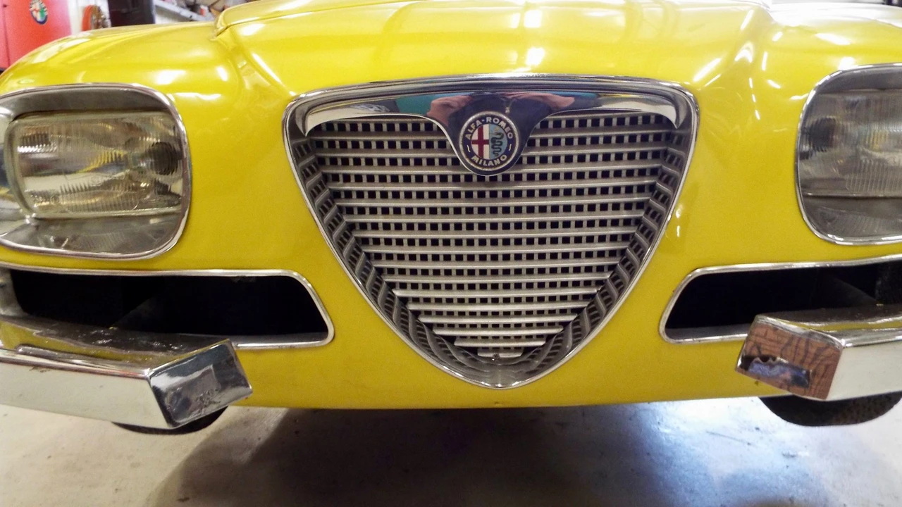 1966 Alfa Romeo 2600 - Image 19 of 31