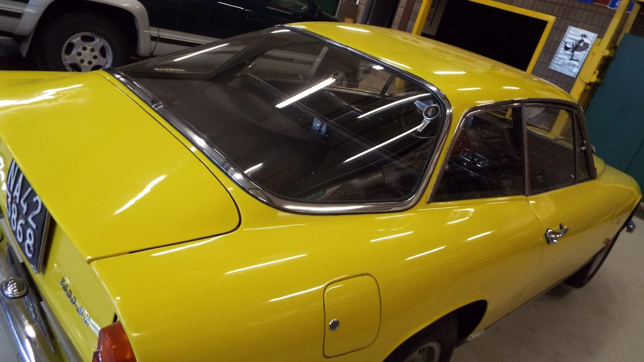 1966 Alfa Romeo 2600 - Image 15 of 31
