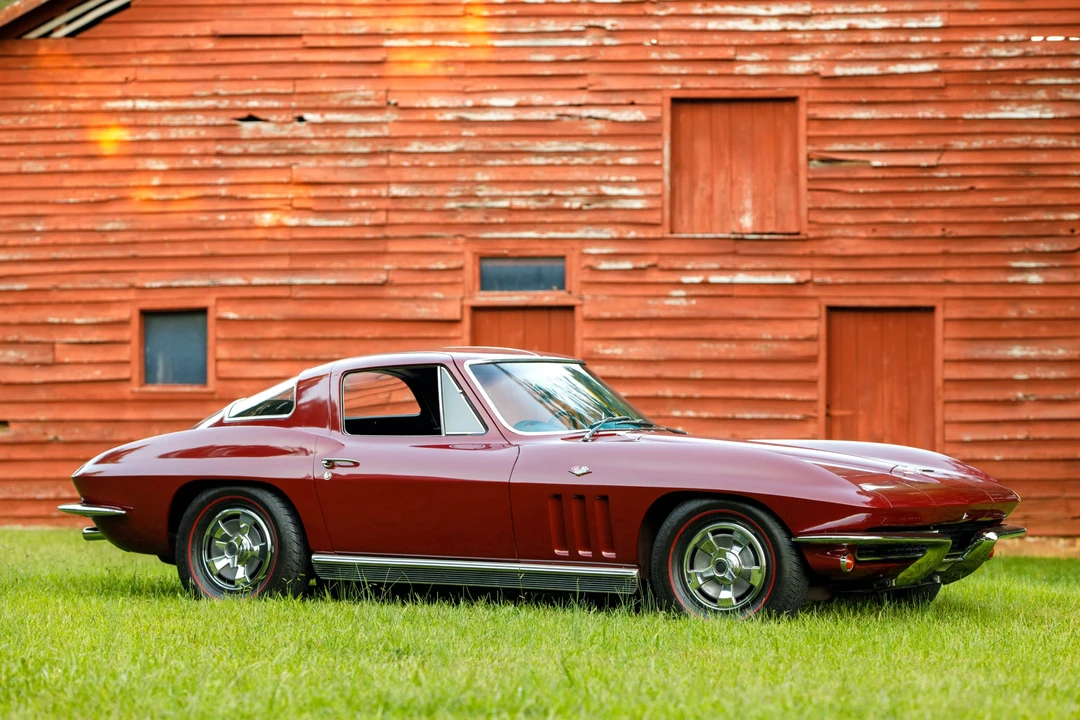 1966 Chevrolet Corvette C2 - Image 2 of 31