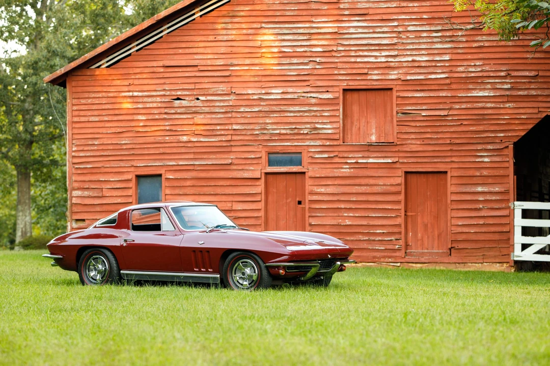 1966 Chevrolet Corvette C2 - Image 3 of 31