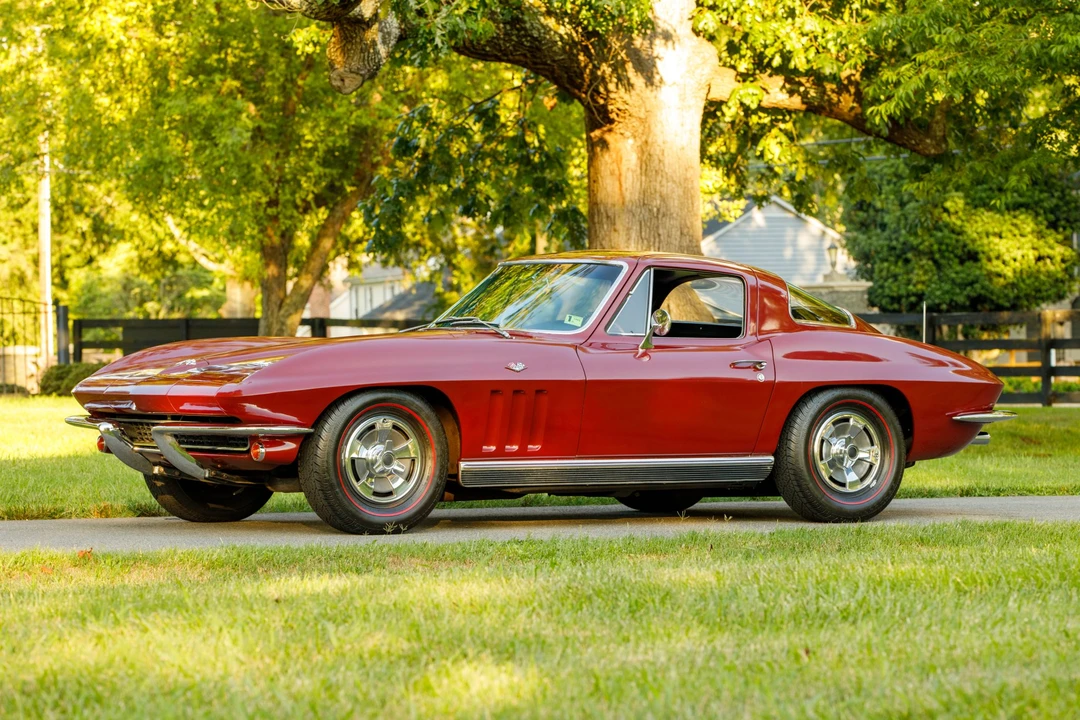 1966 Chevrolet Corvette C2 - Image 15 of 31