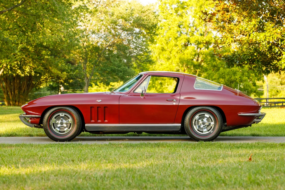1966 Chevrolet Corvette C2 - Image 17 of 31