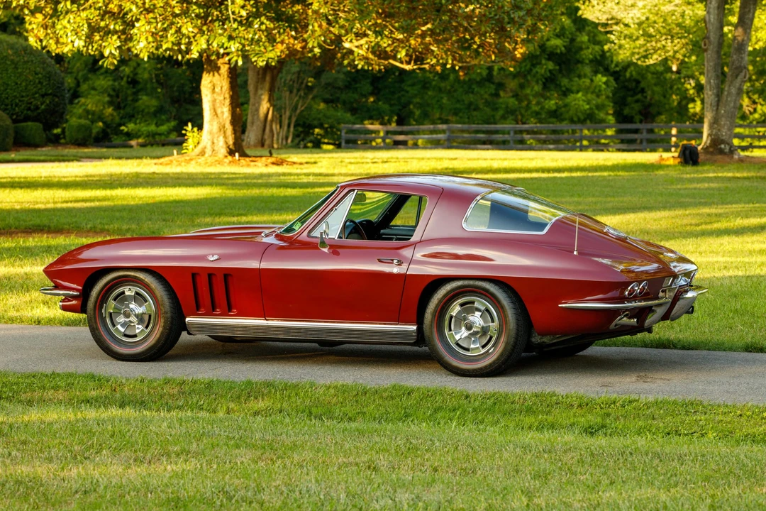 1966 Chevrolet Corvette C2 - Image 18 of 31