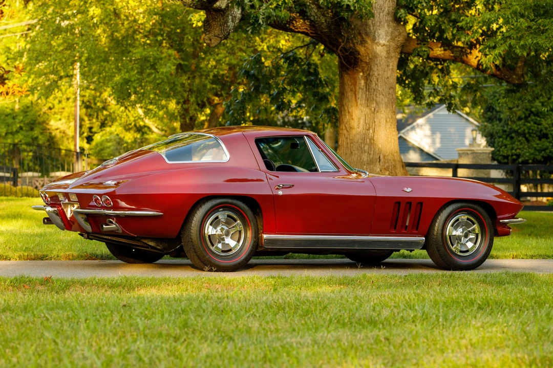 1966 Chevrolet Corvette C2 - Image 30 of 31
