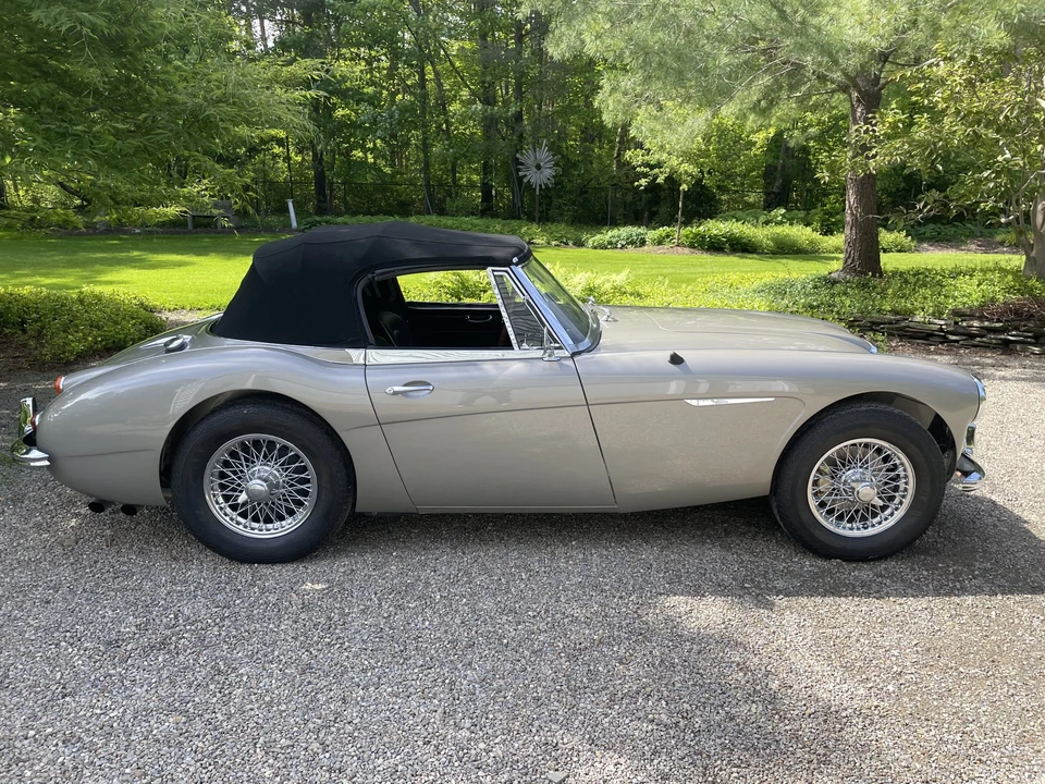 1967 Austin-Healey 3000 Mark III - Image 10 of 31