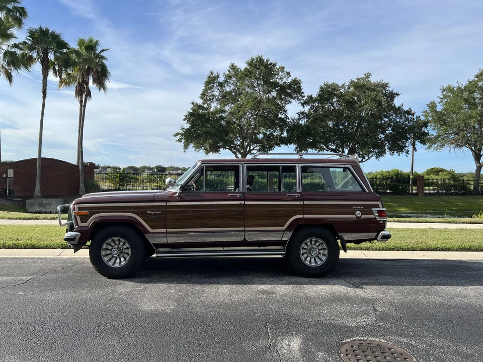 1980 Jeep SJ Wagoneer - Image 9 of 31