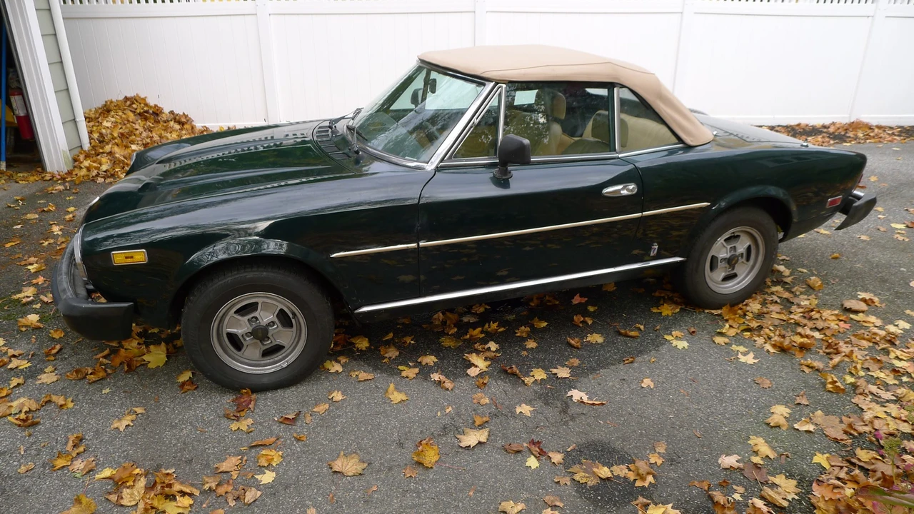 1981 Fiat 124 Sport Spider - Image 6 of 31