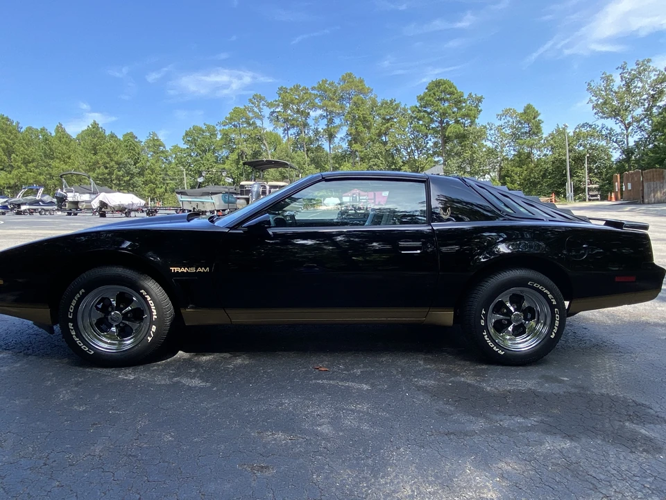 1982 Pontiac Firebird Trans Am 3rd Gen - Image 3 of 23