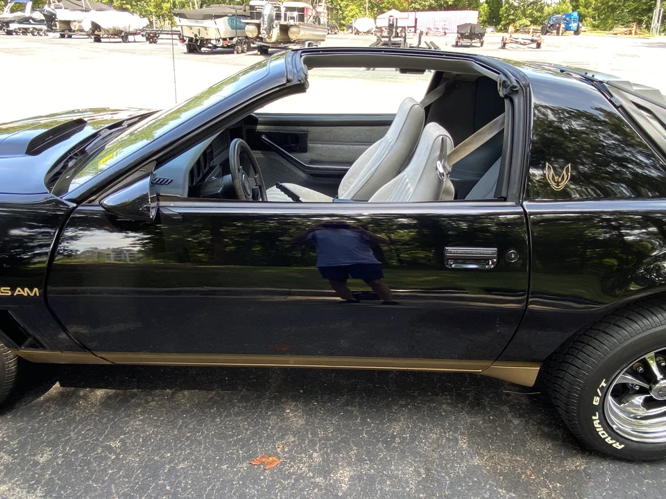 1982 Pontiac Firebird Trans Am 3rd Gen - Image 22 of 23