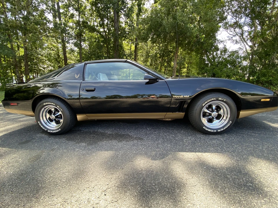 1982 Pontiac Firebird Trans Am 3rd Gen - Image 2 of 23