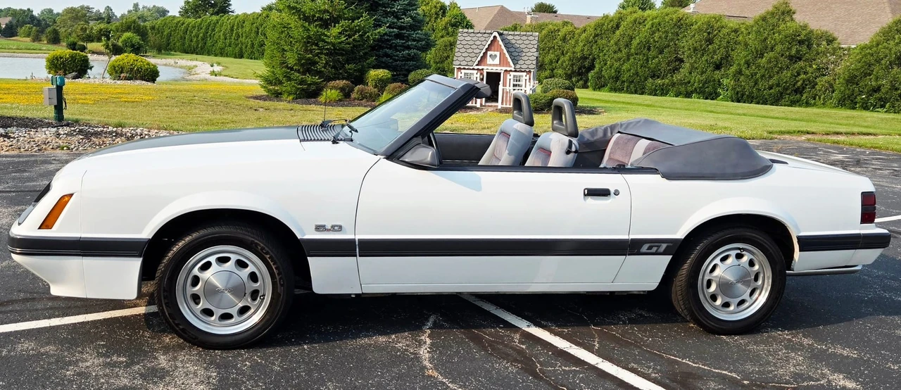 1985 Ford Mustang GT 3rd Gen - Image 26 of 31