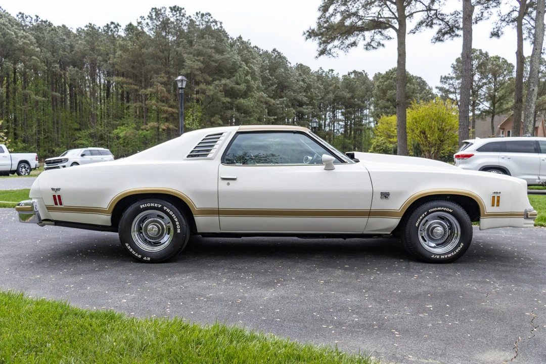 1976 Chevrolet Chevelle Laguna S-3 3rd Gen - Image 5 of 31