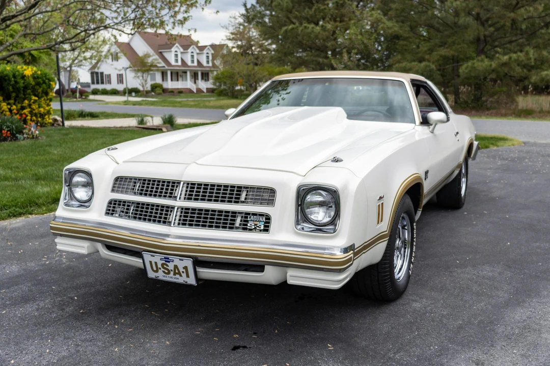 1976 Chevrolet Chevelle Laguna S-3 3rd Gen - Image 2 of 31