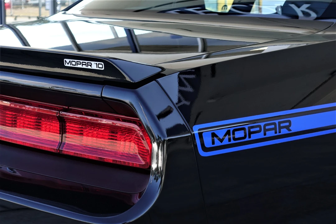 2010 Dodge Challenger 3rd Gen - Image 16 of 31