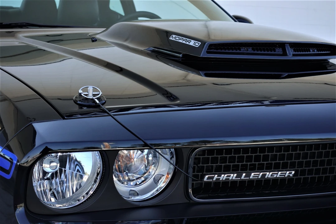 2010 Dodge Challenger 3rd Gen - Image 10 of 31