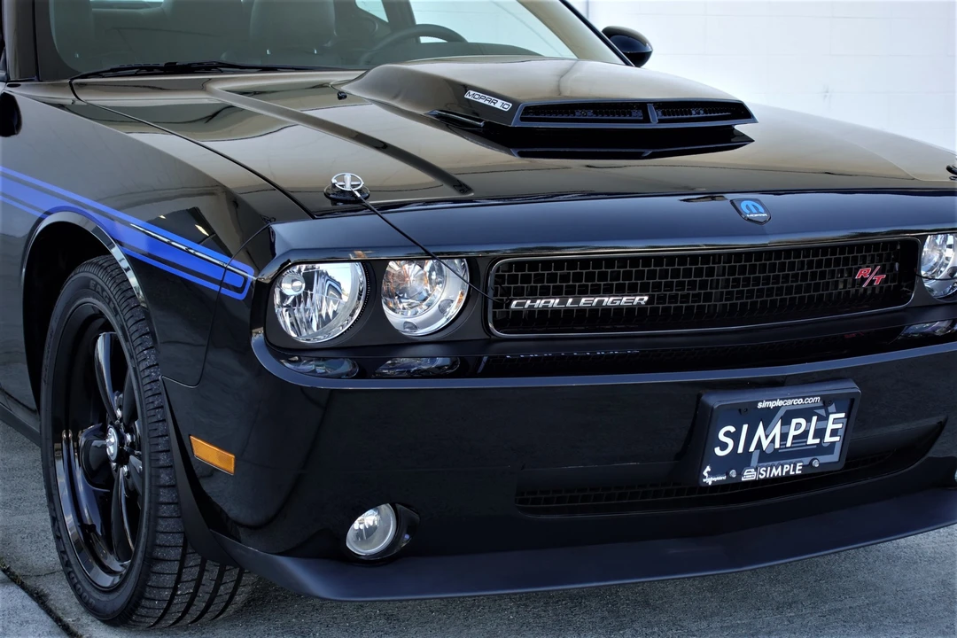 2010 Dodge Challenger 3rd Gen - Image 9 of 31