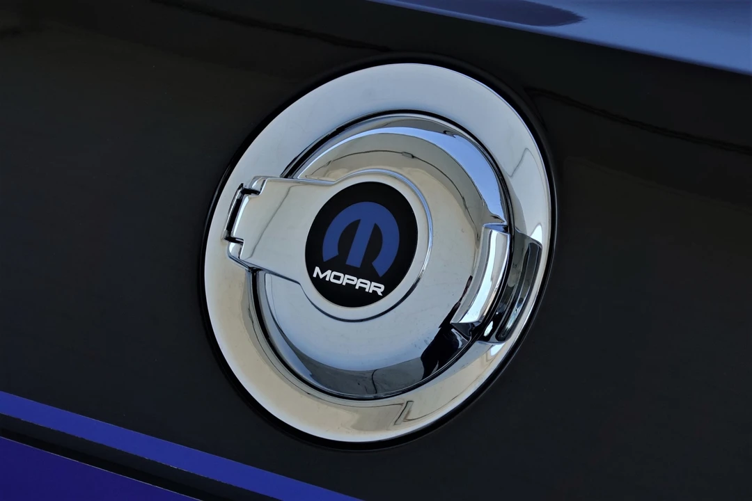2010 Dodge Challenger 3rd Gen - Image 14 of 31