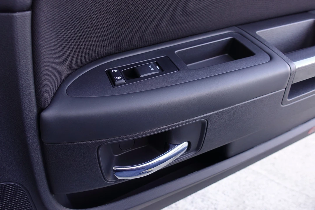 2010 Dodge Challenger 3rd Gen - Image 31 of 31