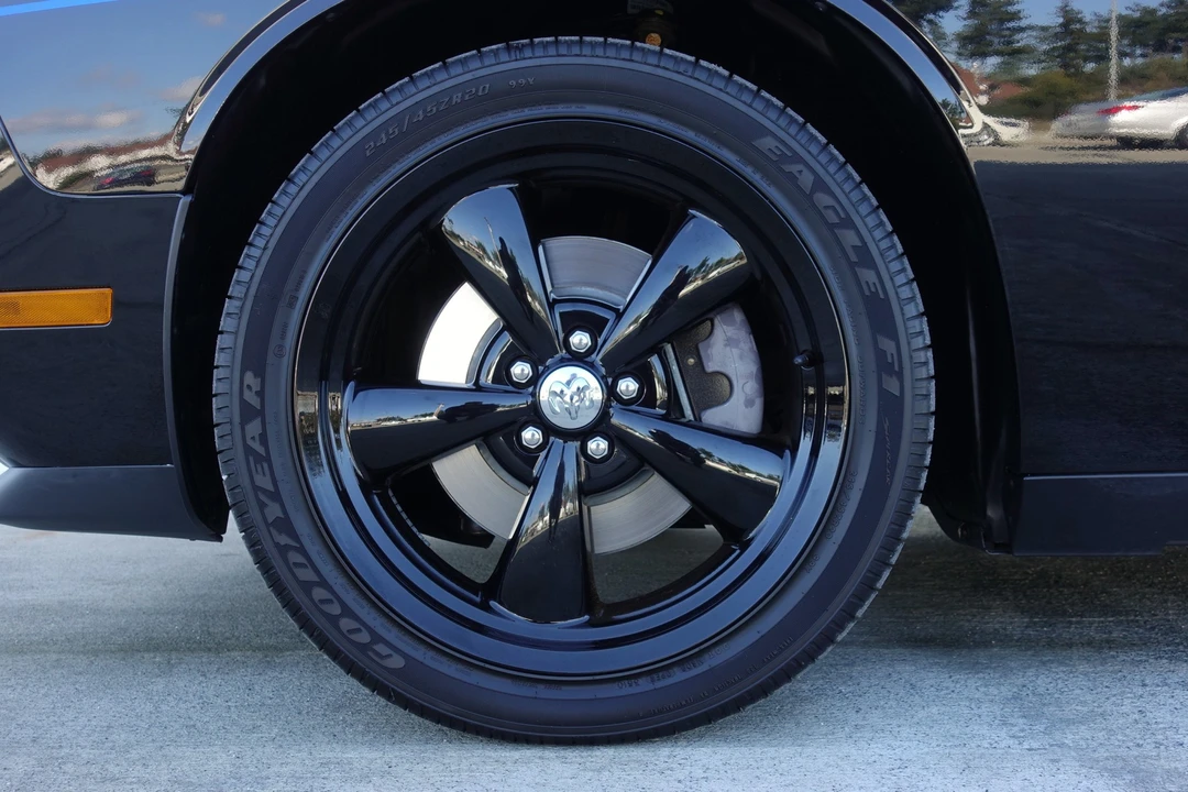 2010 Dodge Challenger 3rd Gen - Image 21 of 31