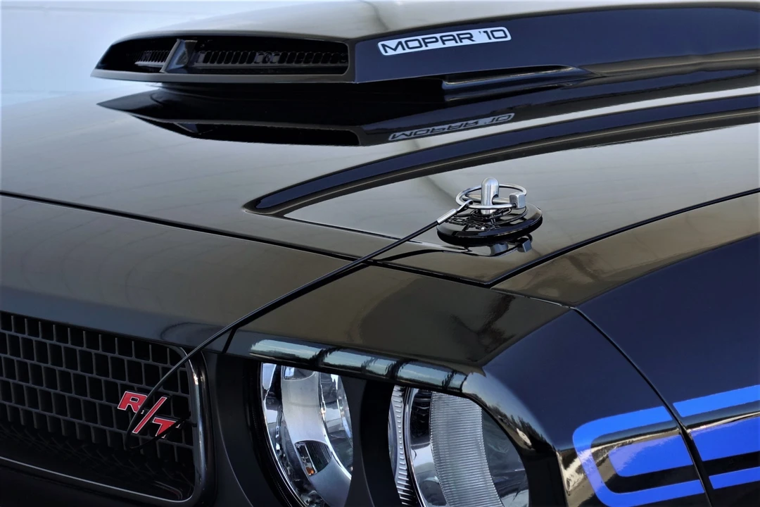 2010 Dodge Challenger 3rd Gen - Image 17 of 31