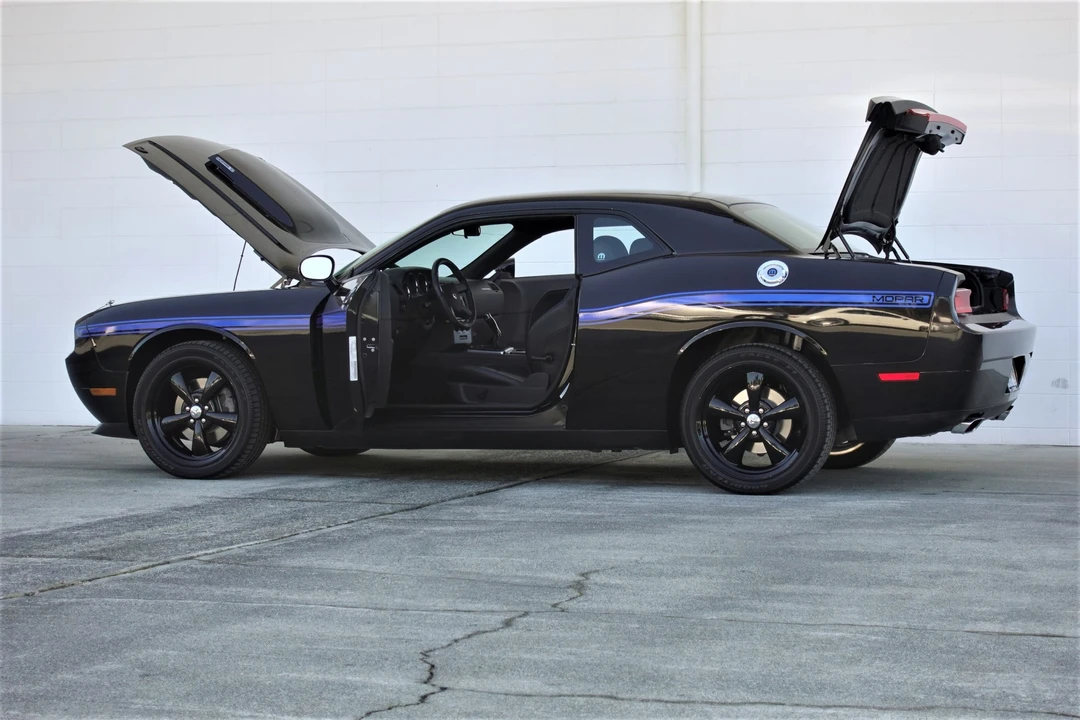 2010 Dodge Challenger 3rd Gen - Image 26 of 31