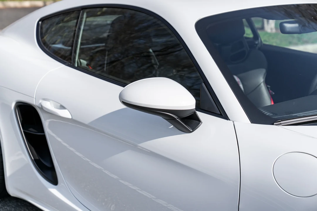 2025 Porsche 718 Cayman GTS 4.0 - Image 28 of 31