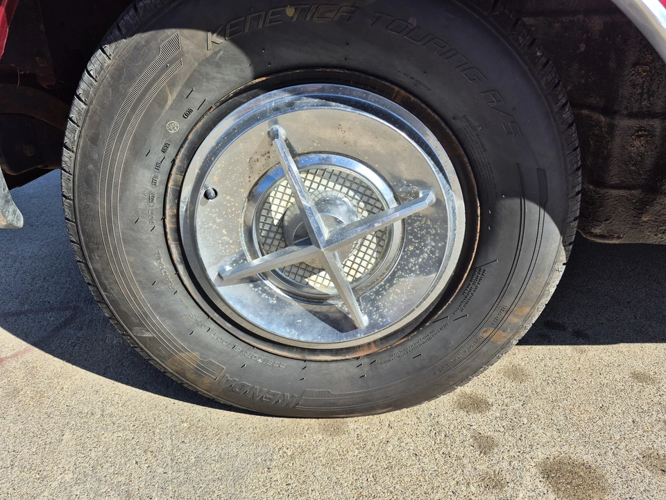 1957 Chrysler New Yorker - Image 25 of 31