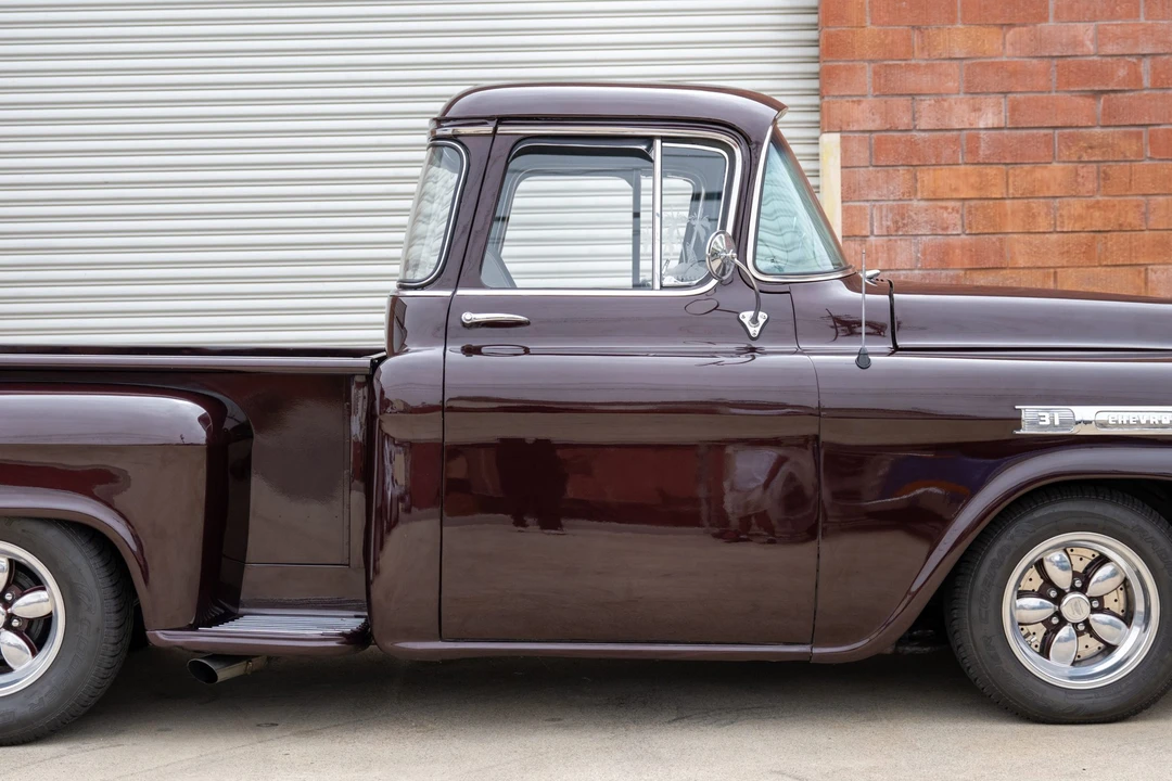 1959 Chevrolet Task Force - Image 21 of 31