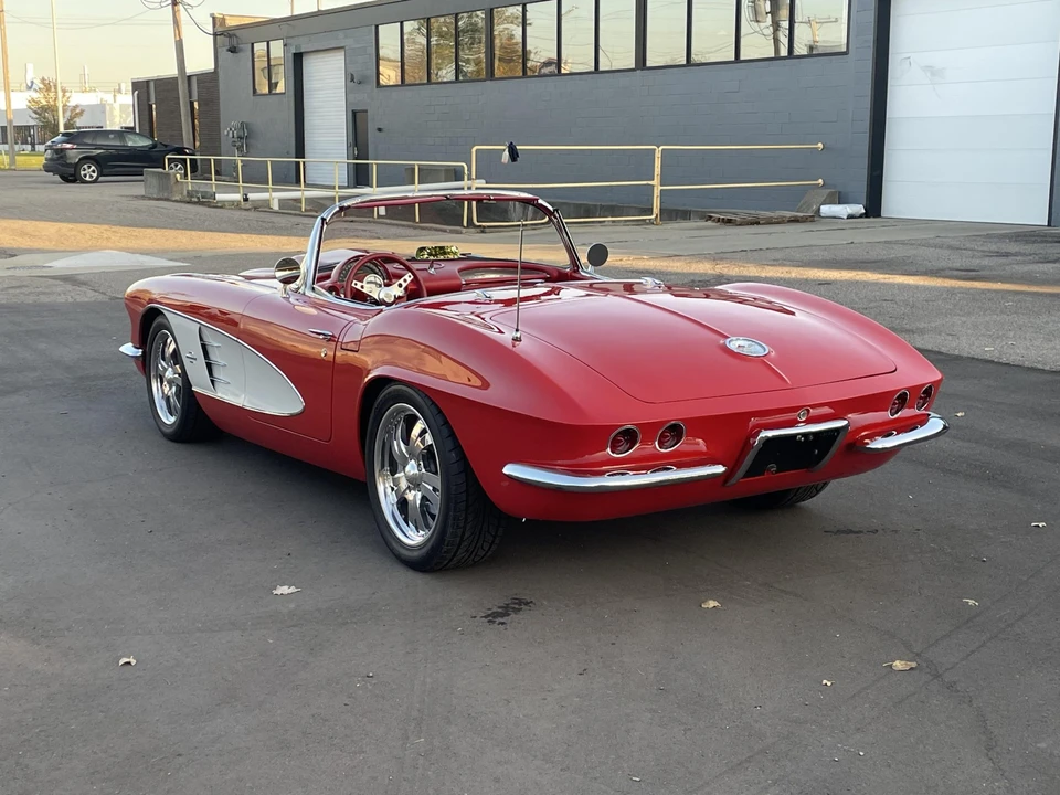 1961 Chevrolet Corvette C1 - Image 14 of 31