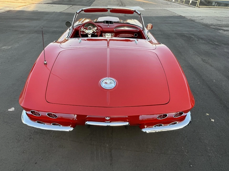 1961 Chevrolet Corvette C1 - Image 16 of 31