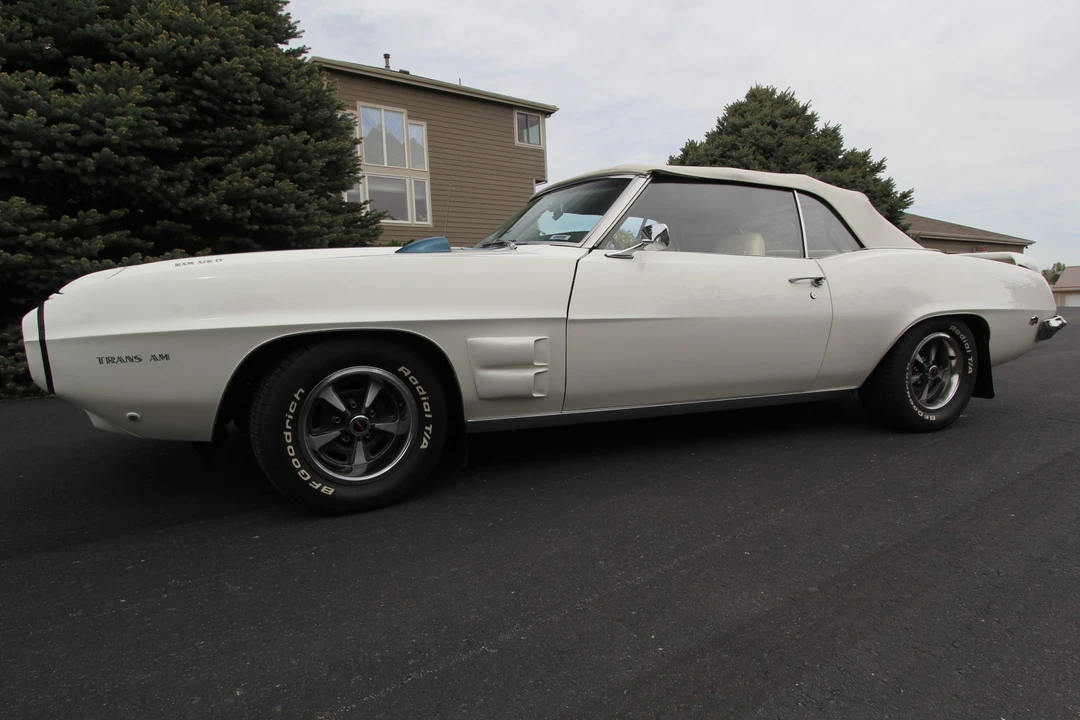 1969 Pontiac Firebird 1st Gen - Image 22 of 31