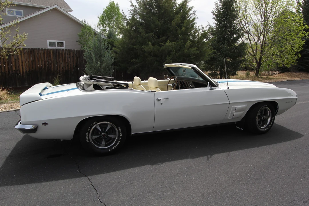 1969 Pontiac Firebird 1st Gen - Image 28 of 31
