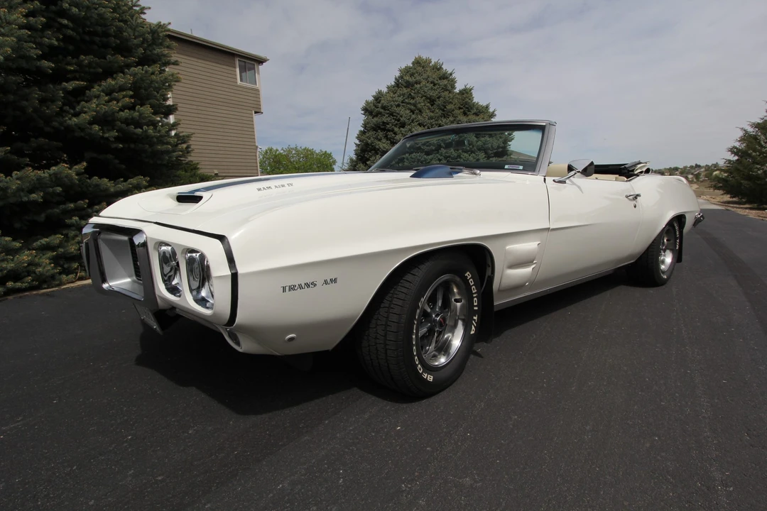 1969 Pontiac Firebird 1st Gen - Image 23 of 31