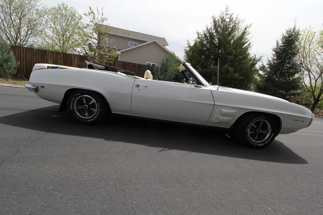 1969 Pontiac Firebird 1st Gen - Image 27 of 31