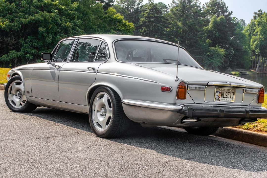 1976 Jaguar XJ Series 2 - Image 8 of 31
