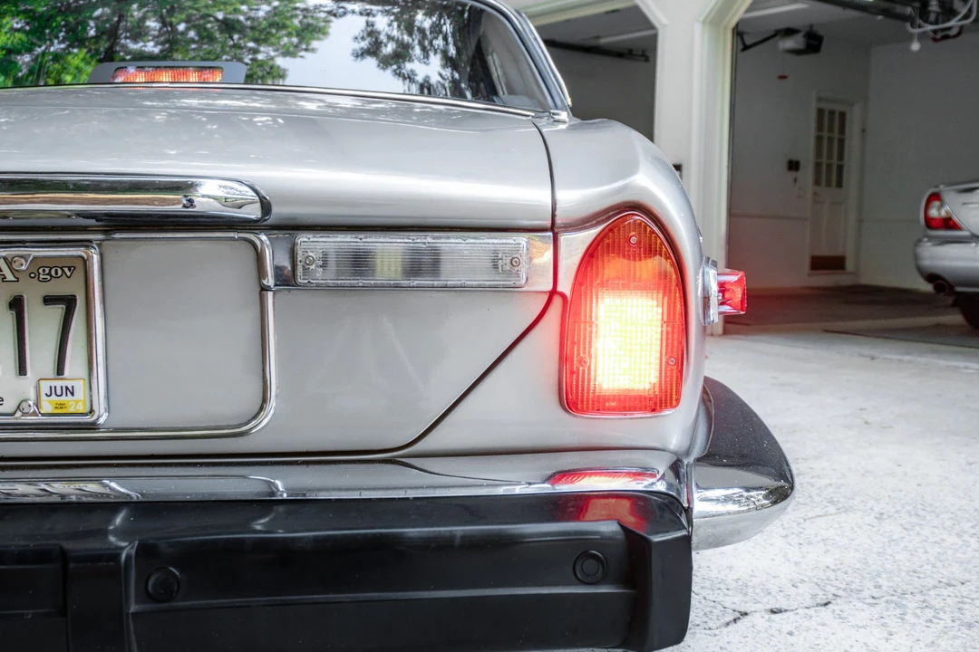 1976 Jaguar XJ Series 2 - Image 23 of 31