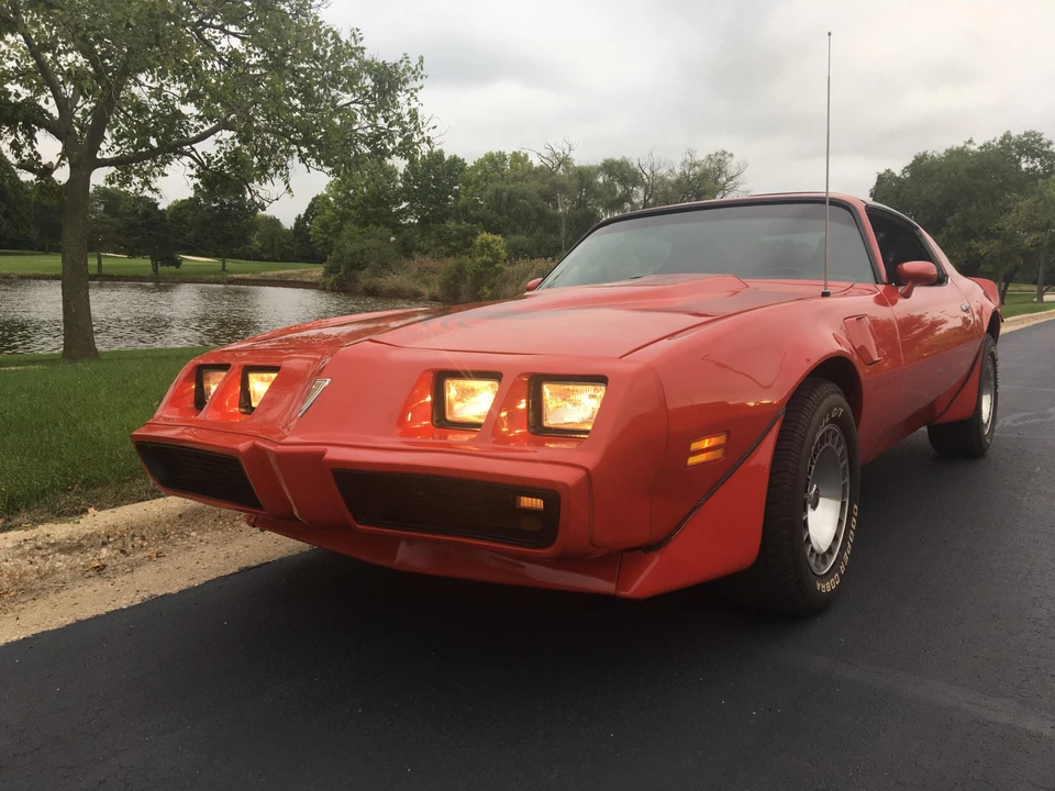 1981 Pontiac Firebird Trans Am 2nd Gen - Image 2 of 31