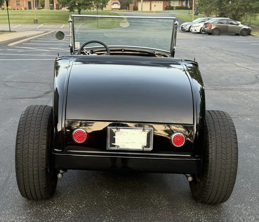 Ford Hot Rod - Image 9 of 31