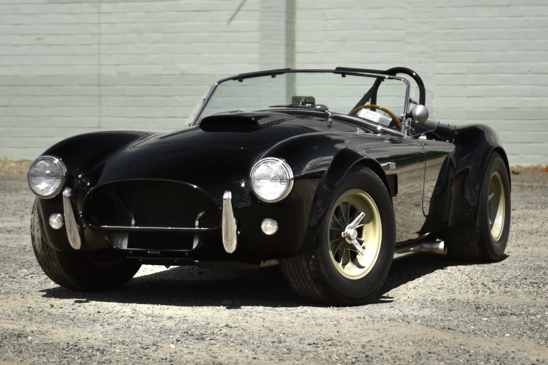 Shelby Cobra Replica - Image 10 of 31