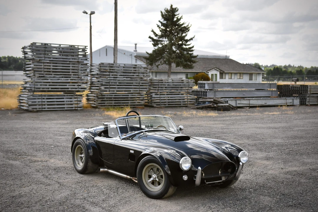 Shelby Cobra Replica - Image 12 of 31