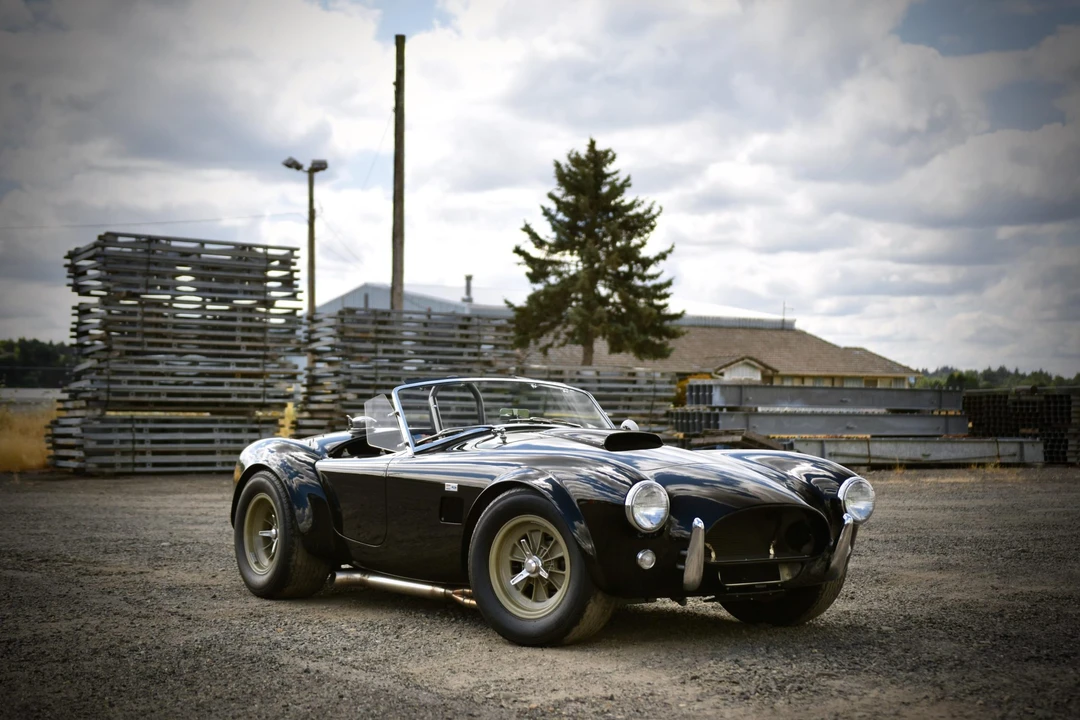 Shelby Cobra Replica - Image 13 of 31
