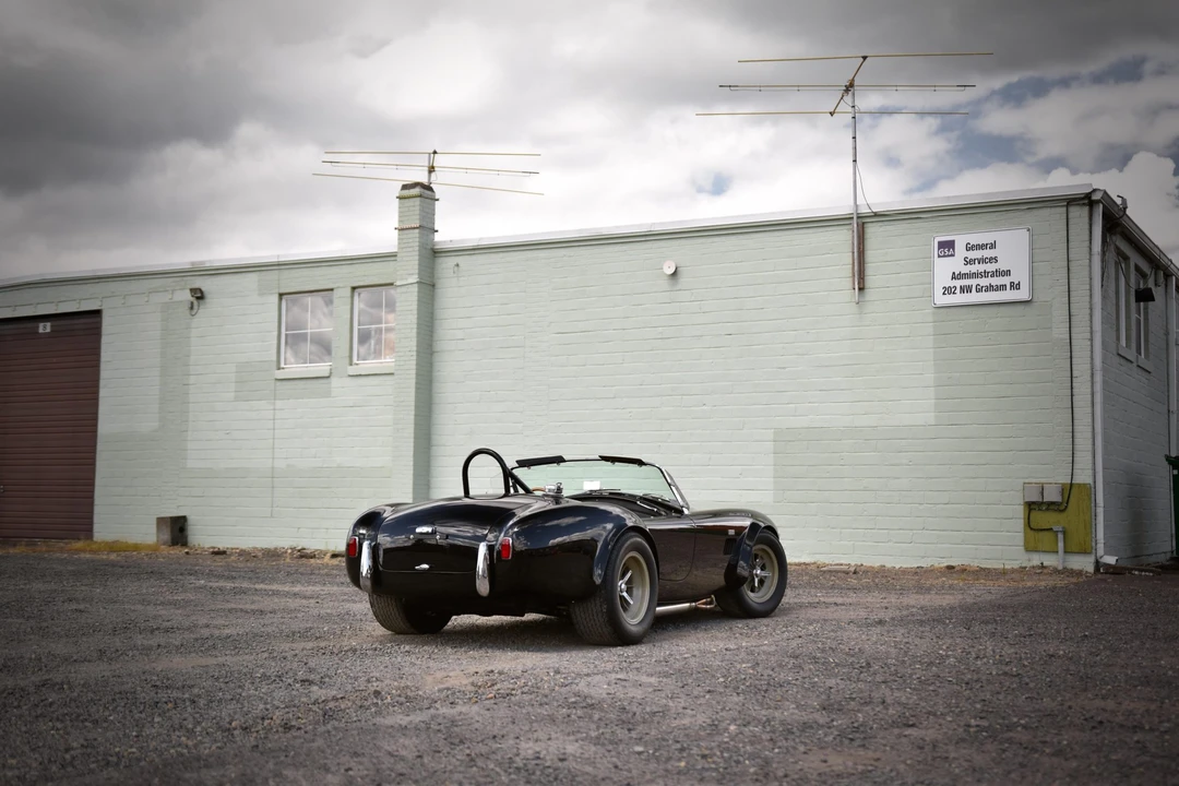 Shelby Cobra Replica - Image 19 of 31