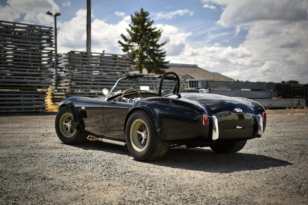 Shelby Cobra Replica - Image 26 of 31