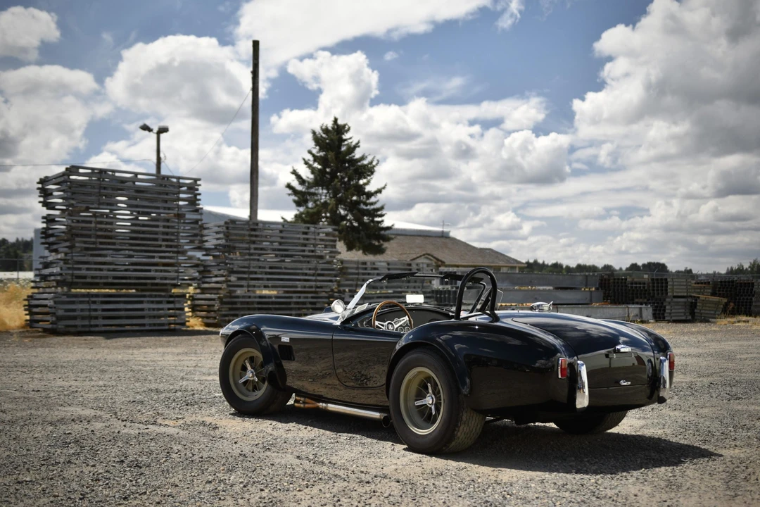 Shelby Cobra Replica - Image 31 of 31