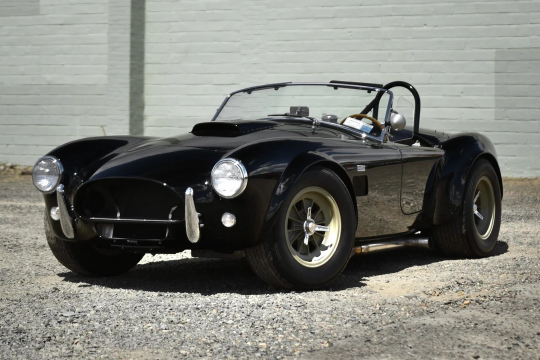 Shelby Cobra Replica - Image 5 of 31