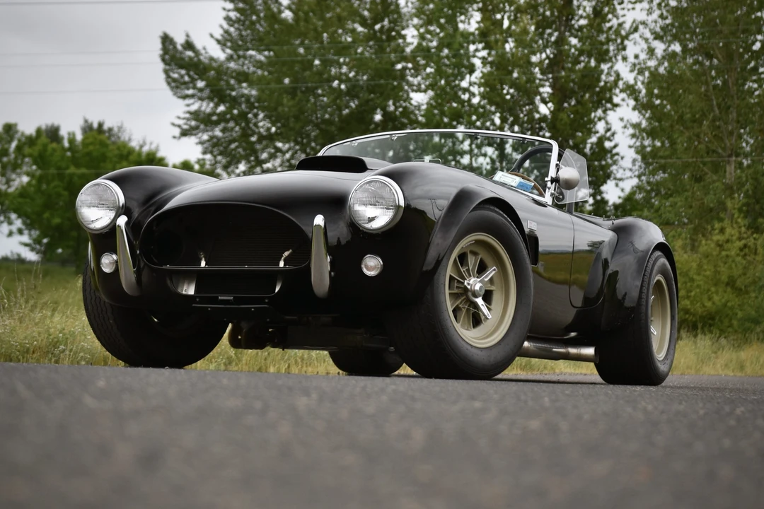Shelby Cobra Replica - Image 14 of 31