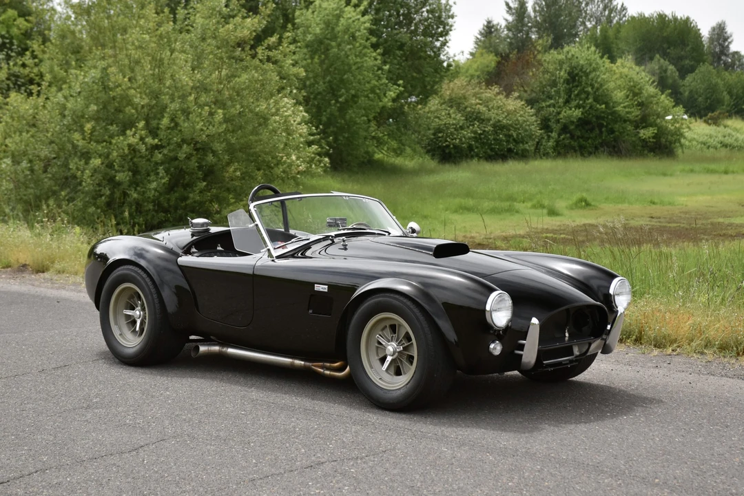 Shelby Cobra Replica - Image 24 of 31