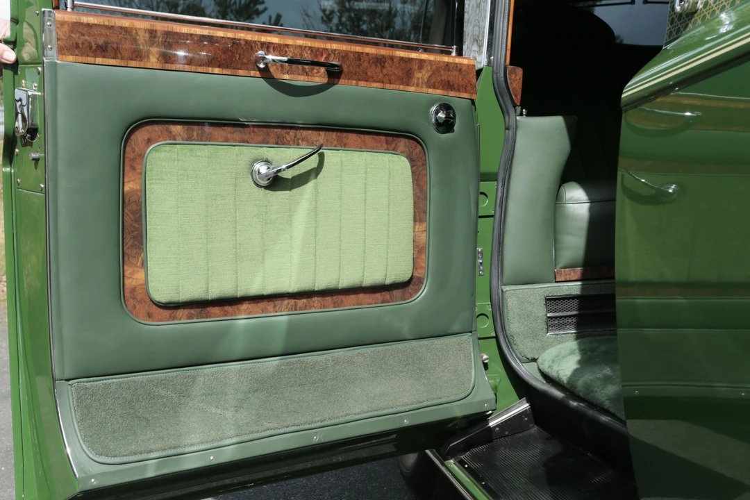 1961 Rolls-Royce Phantom V - Image 8 of 17