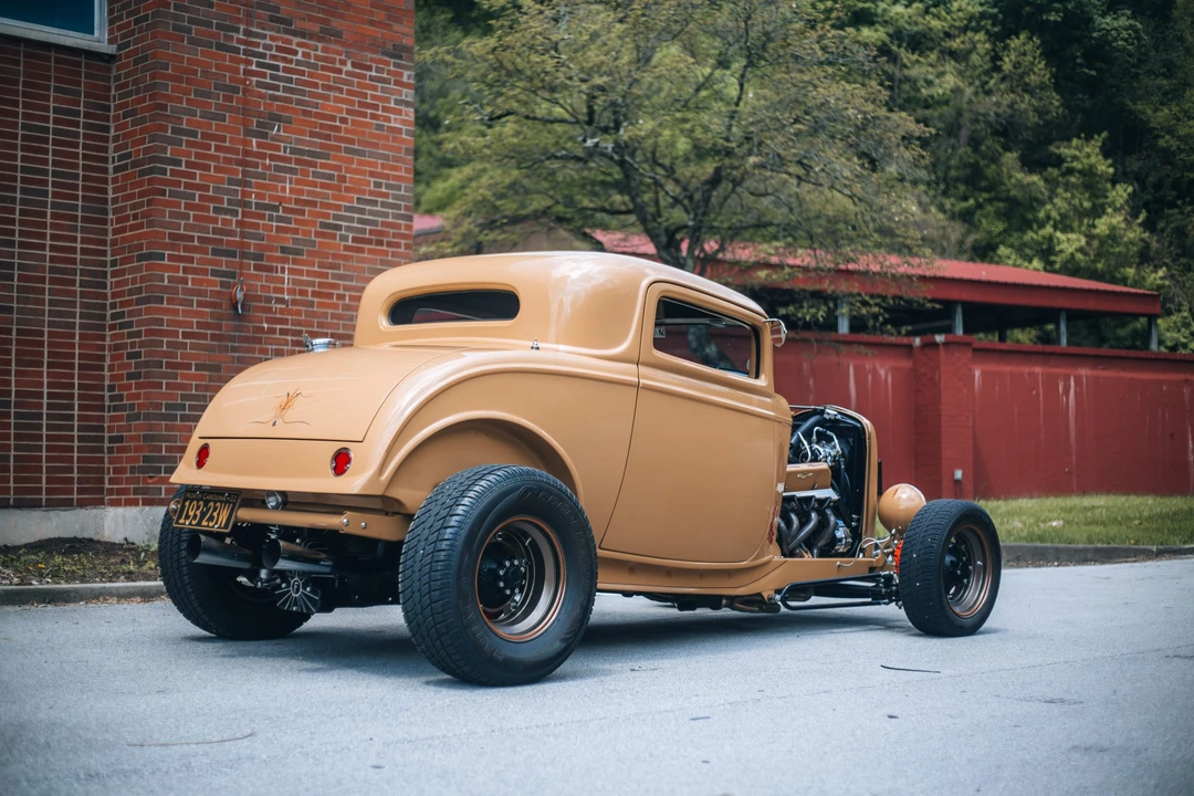 Ford Hot Rod - Image 26 of 31